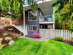 18510 NE 15th Place, Bellevue WA 98008