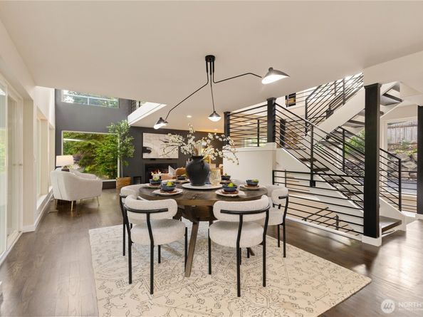 18510 NE 15th Place, Bellevue WA 98008