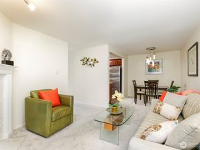 710 N 160TH Street B204, Shoreline WA 98133