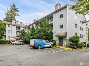 710 N 160TH Street B204, Shoreline WA 98133