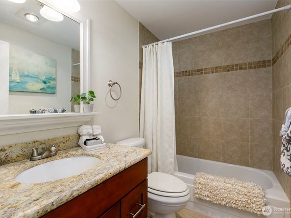 710 N 160TH Street B204, Shoreline WA 98133