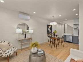1110 B 34th Avenue, Seattle WA 98122