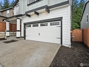 1081 SW Pendleton Way, Port Orchard WA 98367