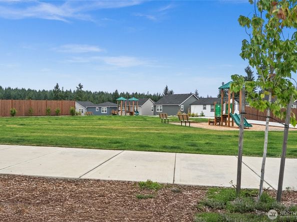 1081 SW Pendleton Way, Port Orchard WA 98367