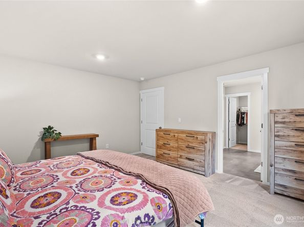 1081 SW Pendleton Way, Port Orchard WA 98367
