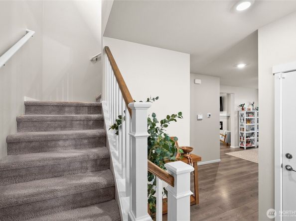 1081 SW Pendleton Way, Port Orchard WA 98367