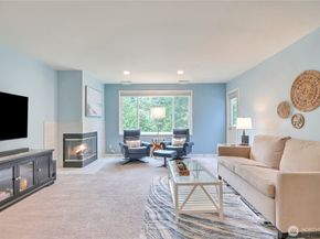 22014 SE 40th Lane 2130, Issaquah WA 98029