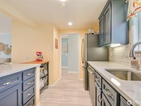 22014 SE 40th Lane 2130, Issaquah WA 98029