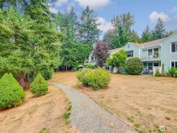 22014 SE 40th Lane 2130, Issaquah WA 98029