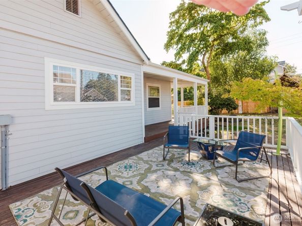 1547 Park, Bremerton WA 98337