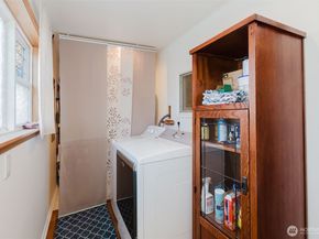 1547 Park, Bremerton WA 98337