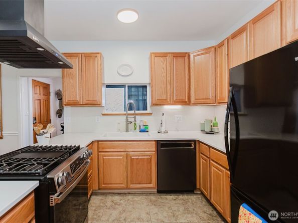1547 Park, Bremerton WA 98337