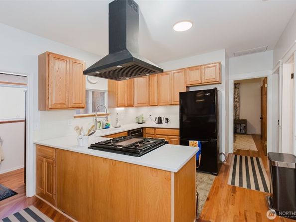1547 Park, Bremerton WA 98337