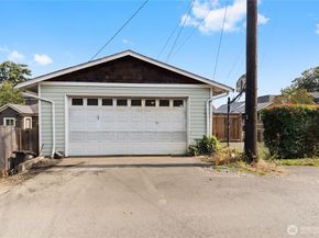 2018 Rockefeller Avenue, Everett WA 98201