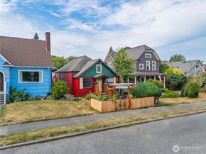 2018 Rockefeller Avenue, Everett WA 98201