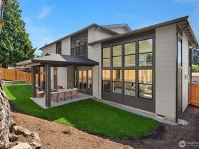 10410 NE 142nd Street, Kirkland WA 98034
