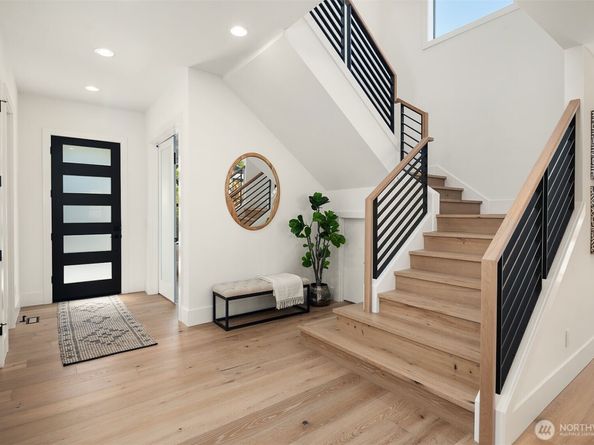 10410 NE 142nd Street, Kirkland WA 98034