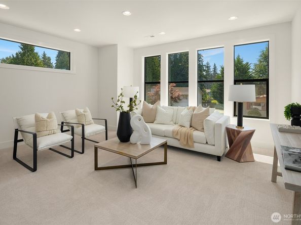 10410 NE 142nd Street, Kirkland WA 98034
