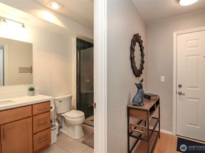 600 N 85th Street 306, Seattle WA 98103