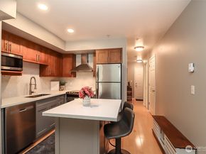 600 N 85th Street 306, Seattle WA 98103