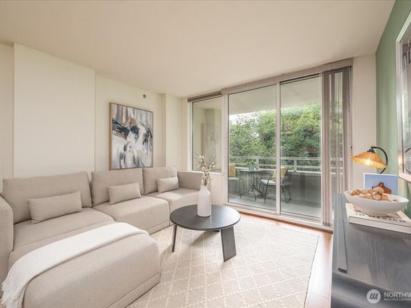 2600 2nd 308, Seattle WA 98121