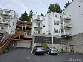 3990 129 Place SE