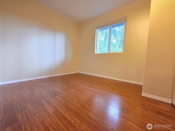 3990 129 Place SE C106, Bellevue WA 98006