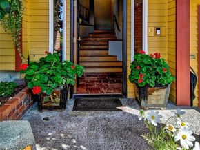 7200 34th Avenue NW, Seattle WA 98117