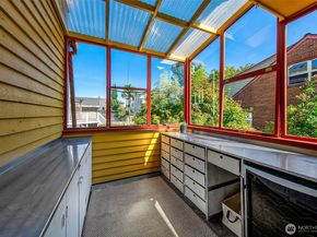 7200 34th Avenue NW, Seattle WA 98117