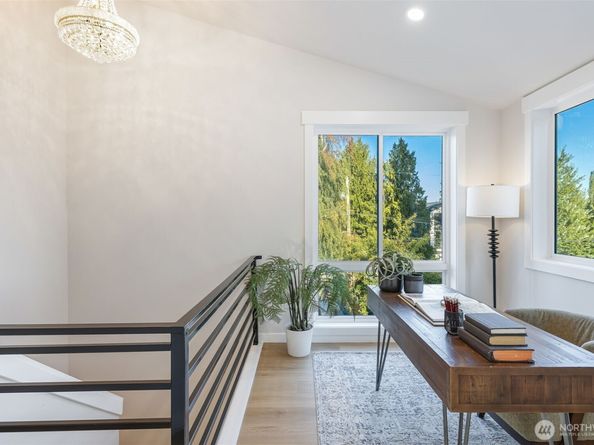 9031 4th Avenue NW A, Seattle WA 98117
