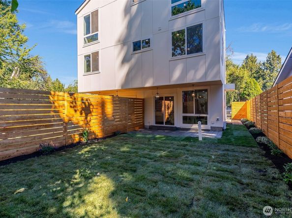 9031 4th Avenue NW A, Seattle WA 98117