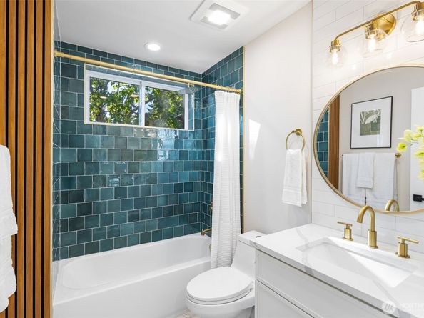 9031 4th Avenue NW A, Seattle WA 98117