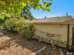 19502 2nd Avenue S, Des Moines WA 98148