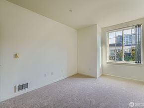 11004 NE 11th Street 406, Bellevue WA 98004