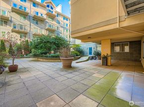 11004 NE 11th Street 406, Bellevue WA 98004