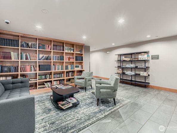 11004 NE 11th Street 406, Bellevue WA 98004