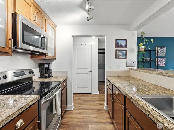 300 N 130th Street 7111, Seattle WA 98133
