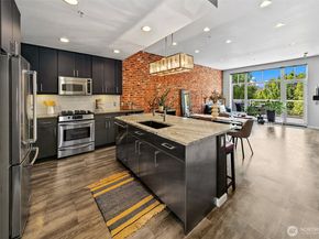 17 W Mercer Street 302, Seattle WA 98119