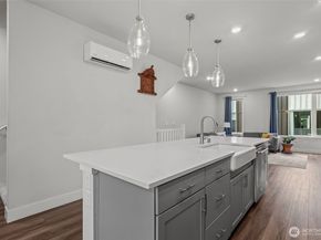 13347 Greenwood Avenue N C, Seattle WA 98133