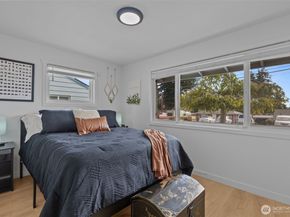 3610 NE 6th Street, Renton WA 98056