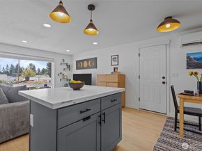 3610 NE 6th Street, Renton WA 98056