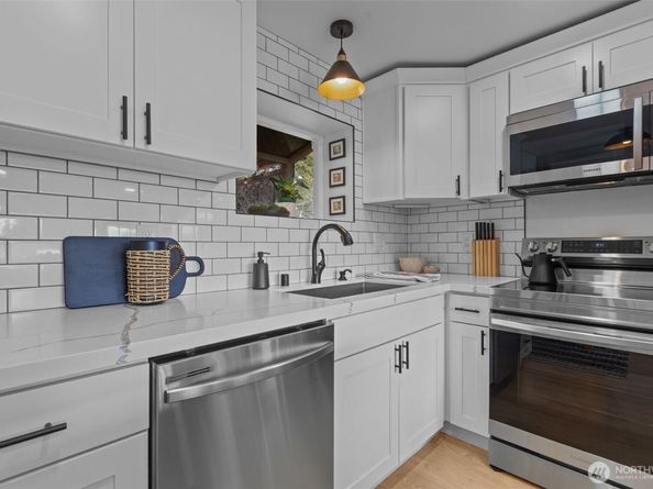 3610 NE 6th Street, Renton WA 98056