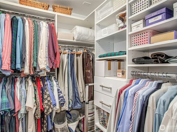 1815 102nd Place SE, Bellevue WA 98004