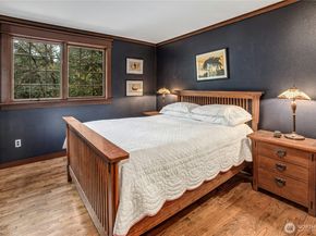 1815 102nd Place SE, Bellevue WA 98004