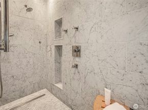 1815 102nd Place SE, Bellevue WA 98004