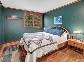 1815 102nd Place SE, Bellevue WA 98004