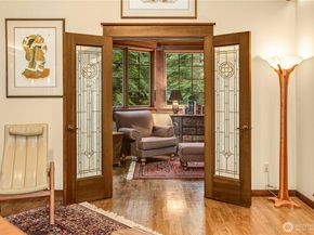 1815 102nd Place SE, Bellevue WA 98004