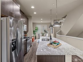 12925 3rd Avenue SE D3, Everett WA 98208