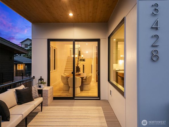 3428 13th Avenue W, Seattle WA 98119