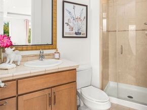 2246 81st Avenue SE, Mercer Island WA 98040